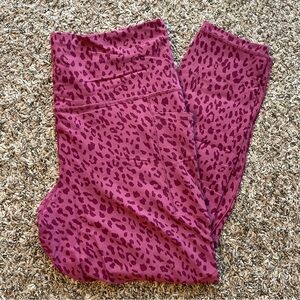 Athleta Salutation Stash Pocket ll 7/8 Tight